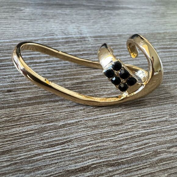 Statement Gold and Black Ring A1431 - Picture 2 of 3